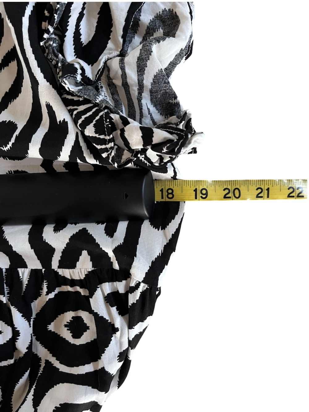 UMGEE Black & White Patterned Women’s Dress, Midi/Maxi length, EUC, Size Medium - Picture 10 of 10